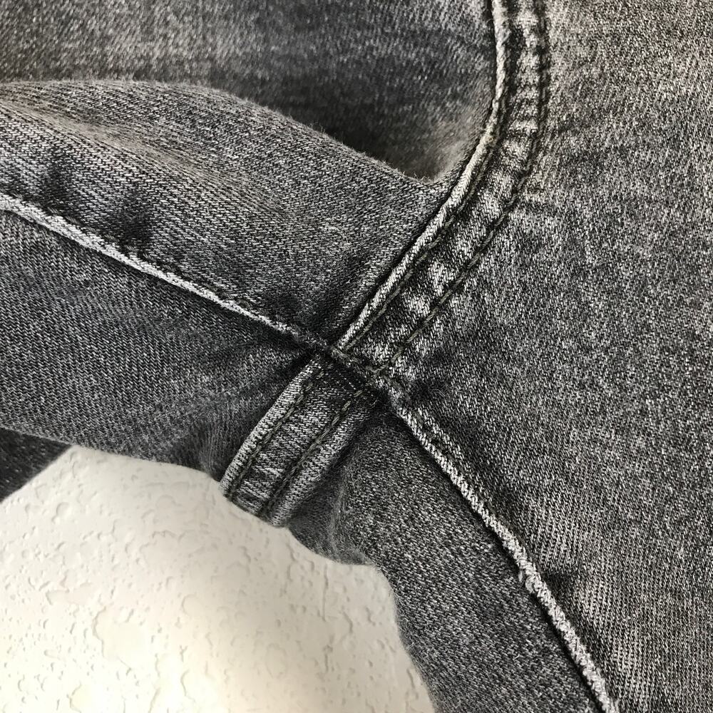 Levi's Wedgie Skinny Faded Black High Rise Button Fly Crop Denim Jeans Size 32 - Picture 6 of 14